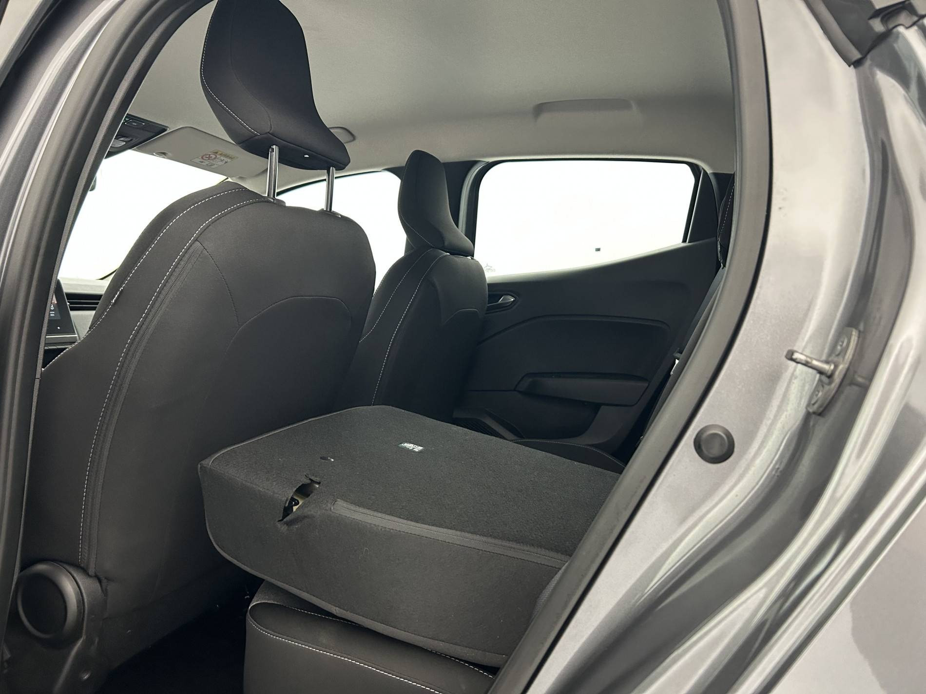 Vente en ligne Renault Clio 5 Clio TCe 90 au prix de 15 490 €