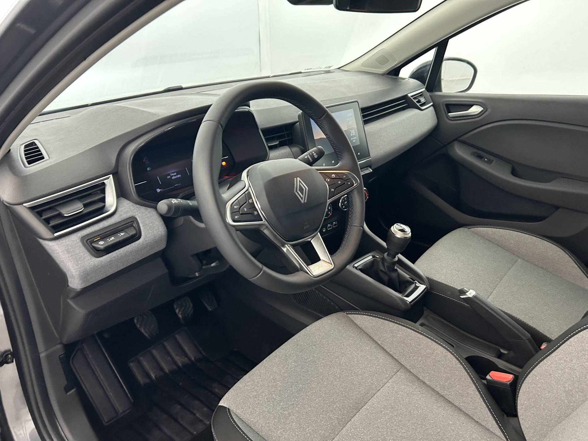 Vente en ligne Renault Clio 5 Clio Blue dCi 100 ch GSR2 au prix de 18 490 €