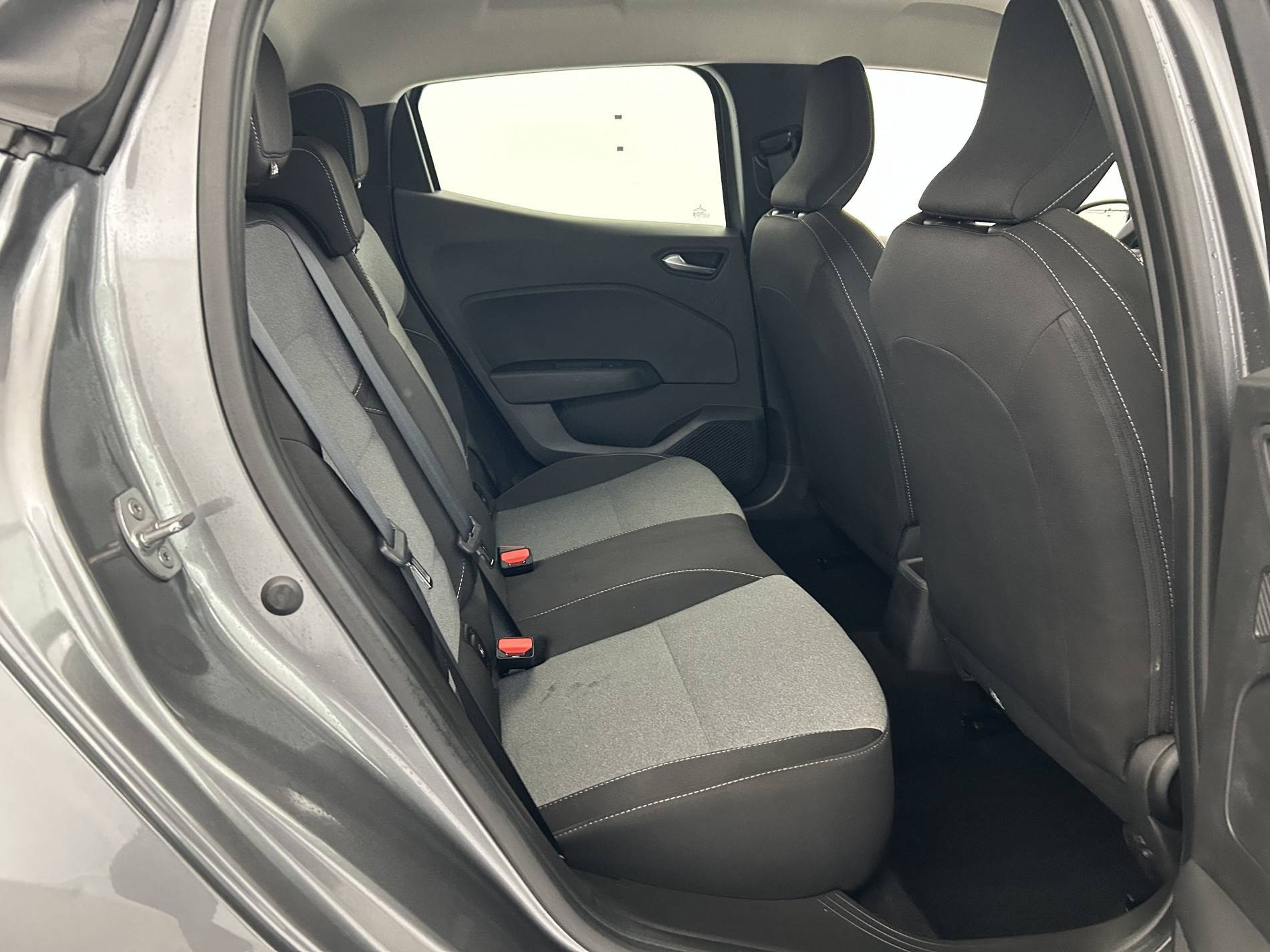 Vente en ligne Renault Clio 5 Clio Blue dCi 100 ch GSR2 au prix de 18 490 €