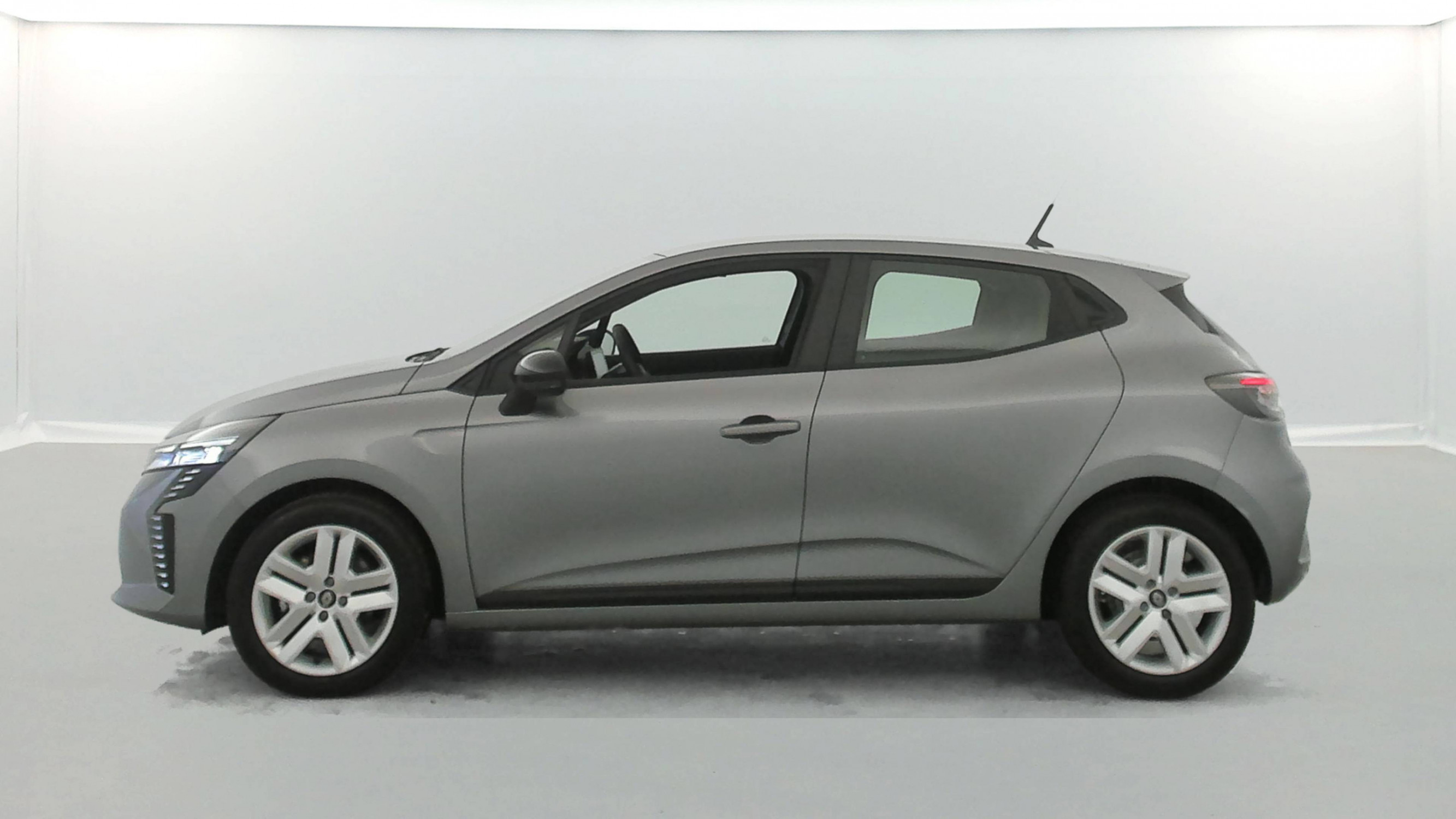 Vente en ligne Renault Clio 5 Clio Blue dCi 100 ch GSR2 au prix de 18 490 €