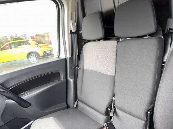 Vente en ligne Renault Kangoo Express  BLUE DCI 95 au prix de 10 490 €
