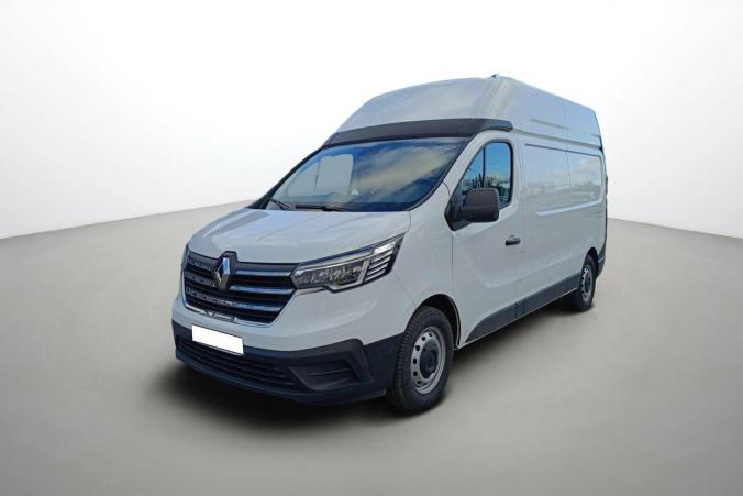 Vente en ligne Renault Trafic 3 Fourgon TRAFIC FGN L2H2 3000 KG BLUE DCI 150 au prix de 28 990 €