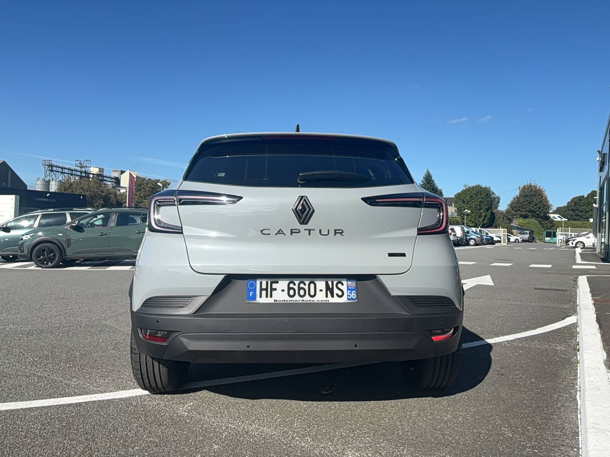 Vente en ligne Renault Captur  E-Tech full hybrid 160 ch au prix de 28 490 €