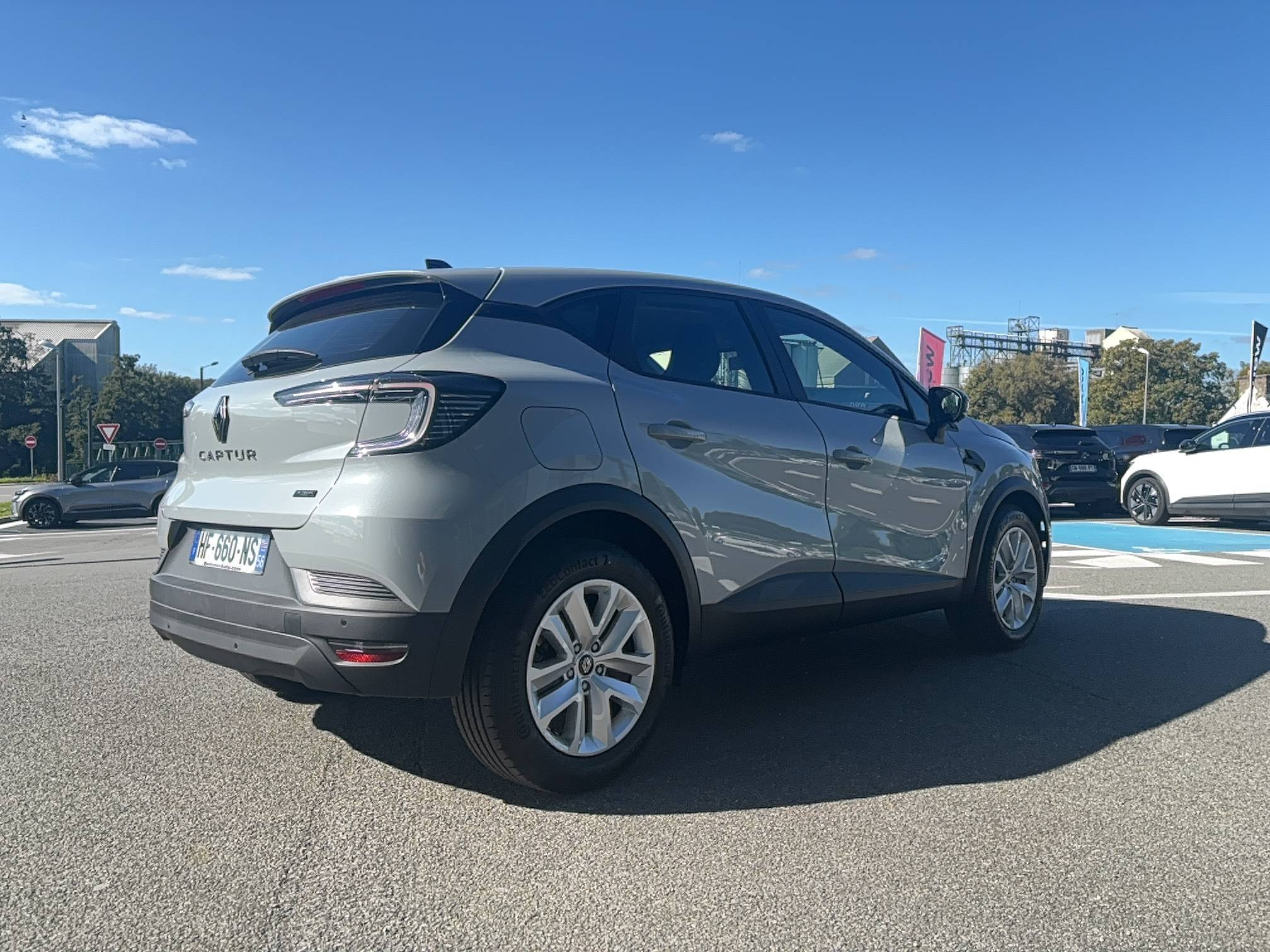 Vente en ligne Renault Captur  E-Tech full hybrid 160 ch au prix de 28 490 €