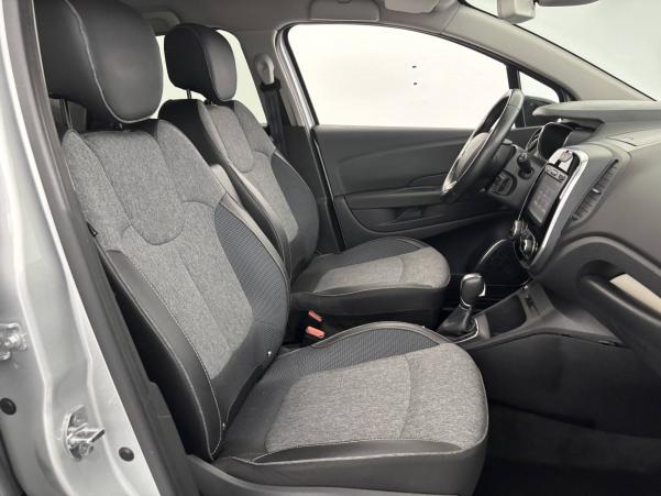 Vente en ligne Renault Captur  dCi 90 EDC au prix de 14 890 €
