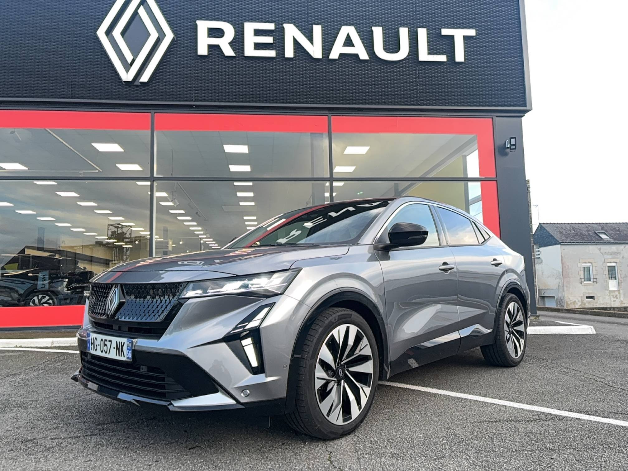 Renault Rafale  E-Tech full hybrid 200ch occasion de 2025 en vente à Pontivy