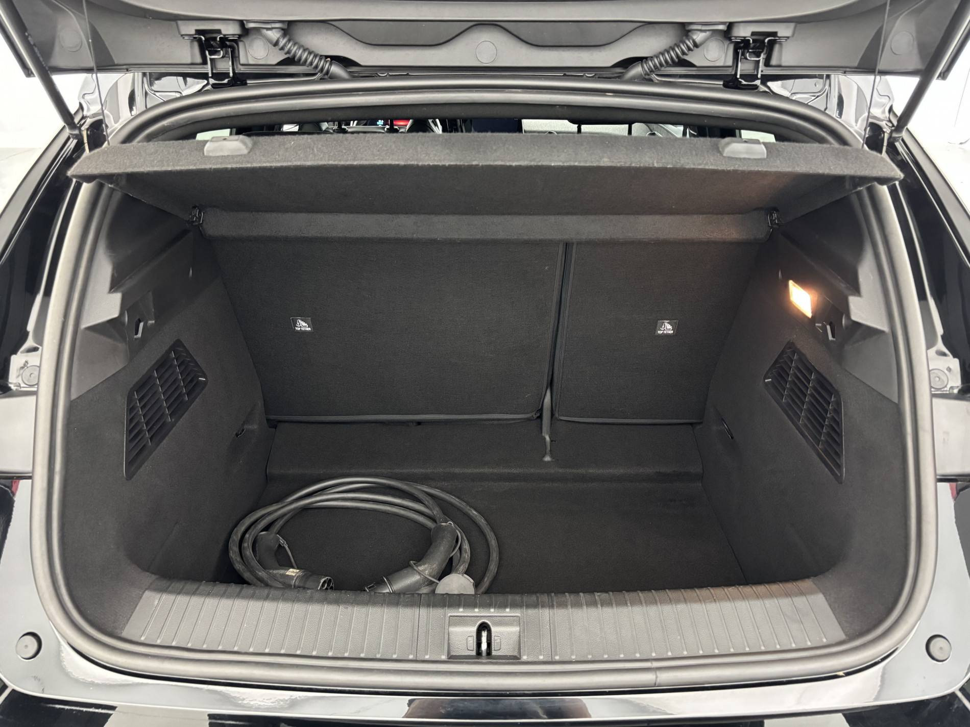 Vente en ligne Renault Megane E-Tech  EV60 220 ch super charge au prix de 21 990 €