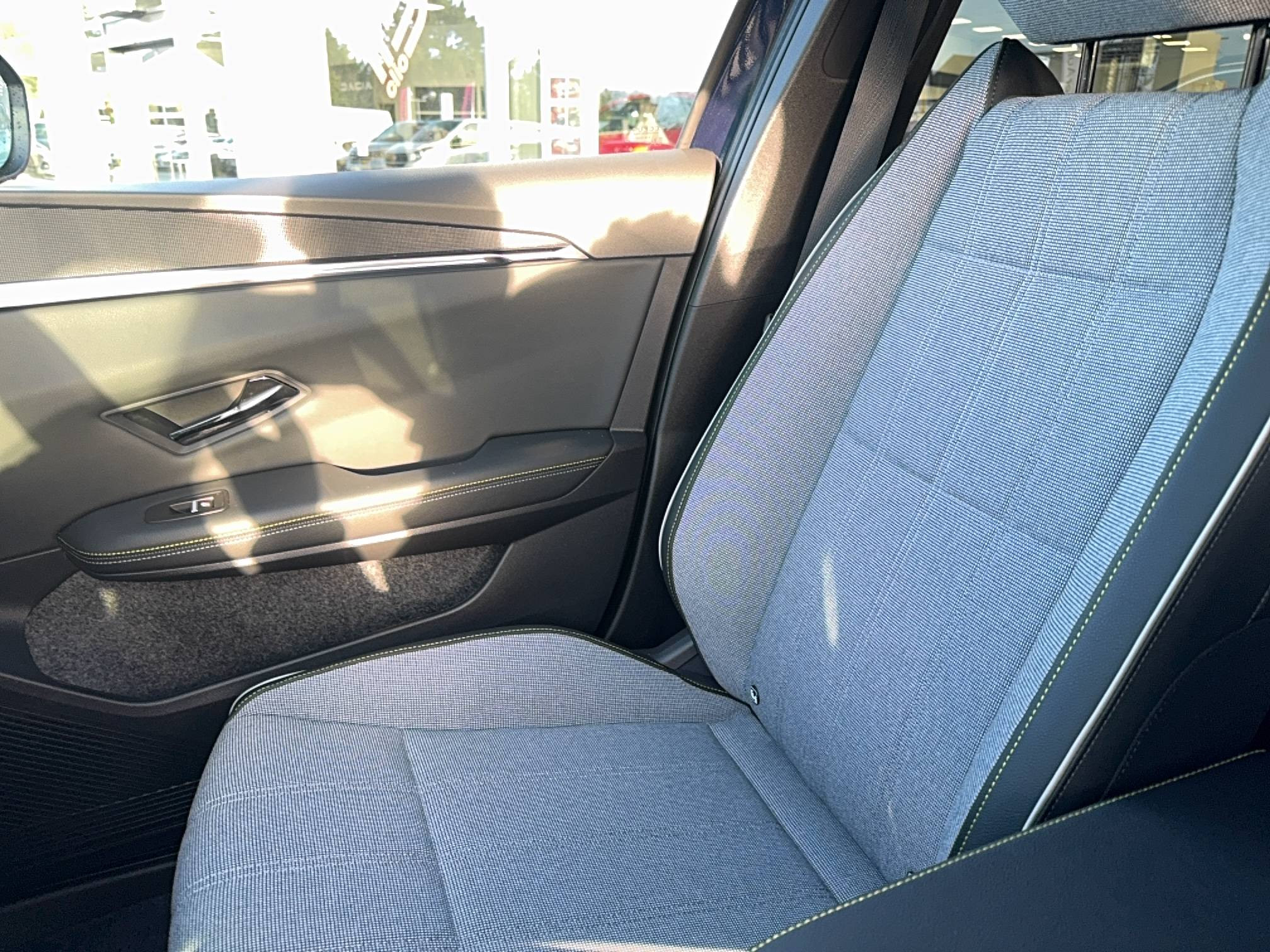 Vente en ligne Renault Scenic E-Tech  220 ch grande autonomie au prix de 40 490 €