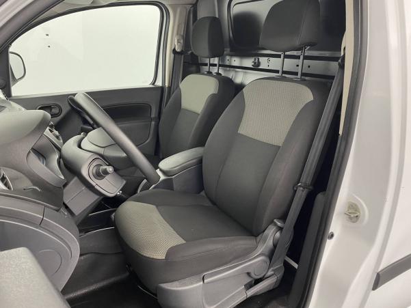 Vente en ligne Renault Kangoo Express  1.5 DCI 90 E6 au prix de 12 990 €