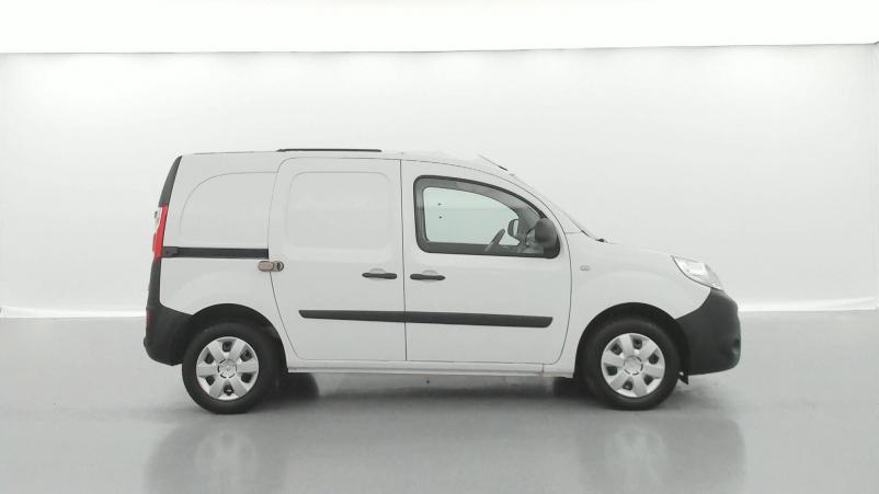 Vente en ligne Renault Kangoo Express  1.5 DCI 90 E6 au prix de 12 990 €