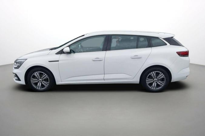 Vente en ligne Renault Megane 4 Estate  Blue dCi 115 EDC au prix de 17 990 €