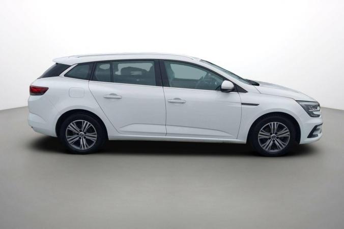 Vente en ligne Renault Megane 4 Estate  Blue dCi 115 EDC au prix de 17 990 €