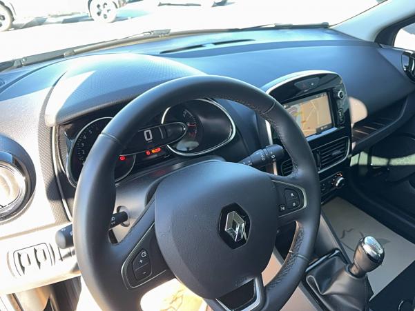 Vente en ligne Renault Clio 4 Clio TCe 90 E6C au prix de 13 990 €