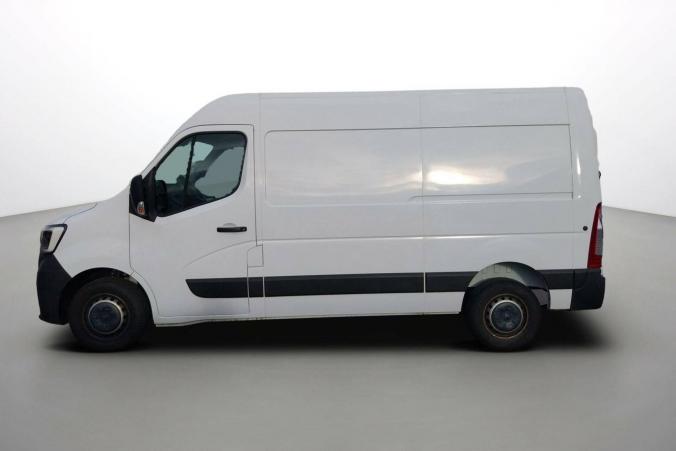 Vente en ligne Renault Master Fourgon MASTER FGN TRAC F3500 L2H2 DCI 135 au prix de 21 120 €