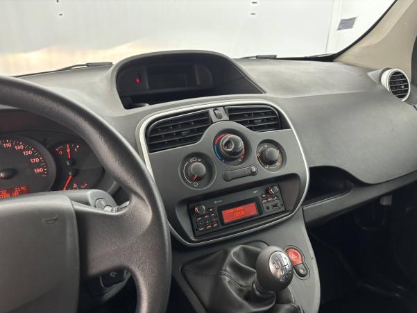 Vente en ligne Renault Kangoo Express  BLUE DCI 95 au prix de 11 990 €