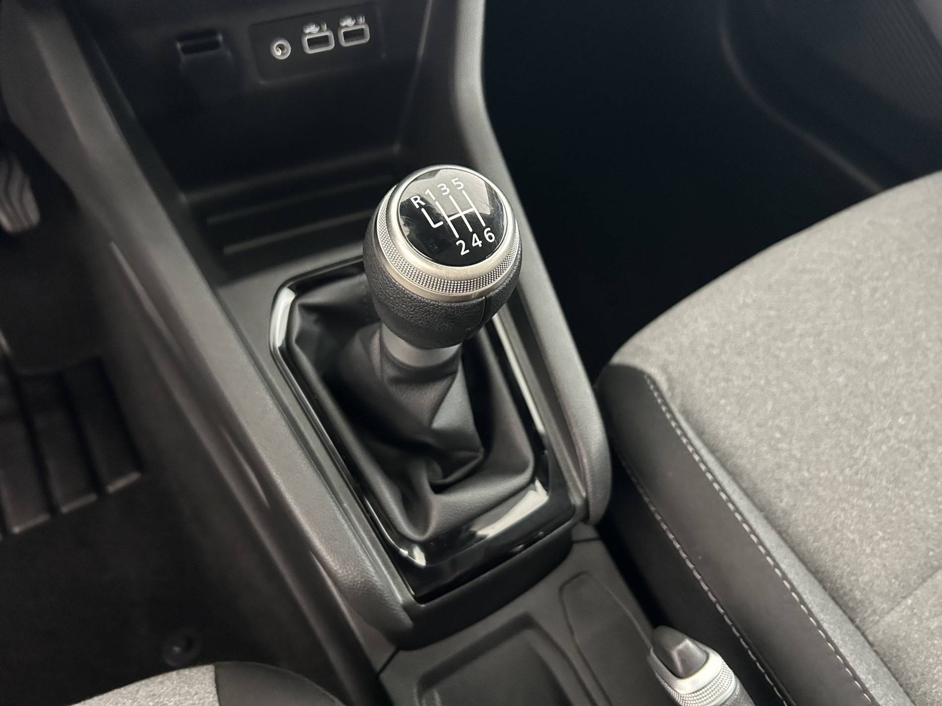 Vente en ligne Renault Clio 5 Clio TCe 90 au prix de 15 490 €