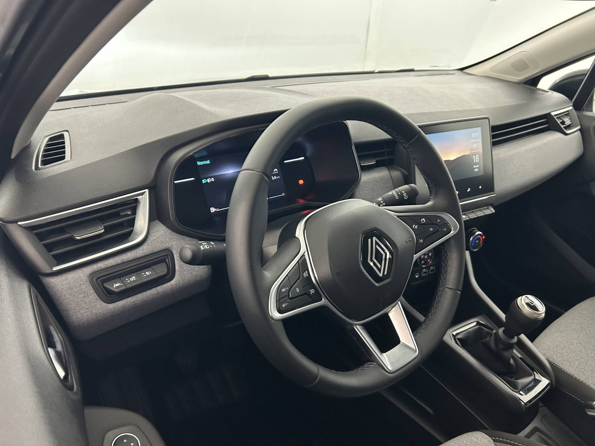 Vente en ligne Renault Clio 5 Clio TCe 90 au prix de 15 490 €