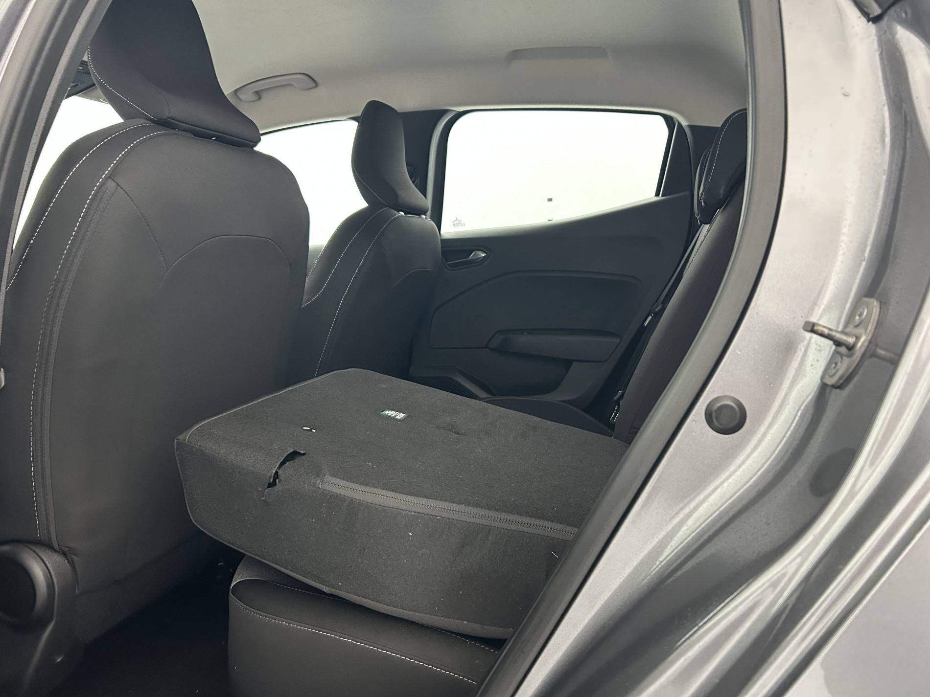 Vente en ligne Renault Clio 5 Clio TCe 90 au prix de 15 490 €