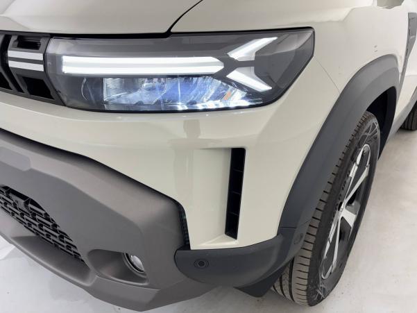 Vente en ligne Dacia Duster  Hybrid 140 au prix de 27 890 €