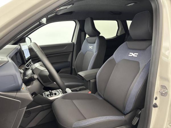 Vente en ligne Dacia Duster  Hybrid 140 au prix de 27 890 €