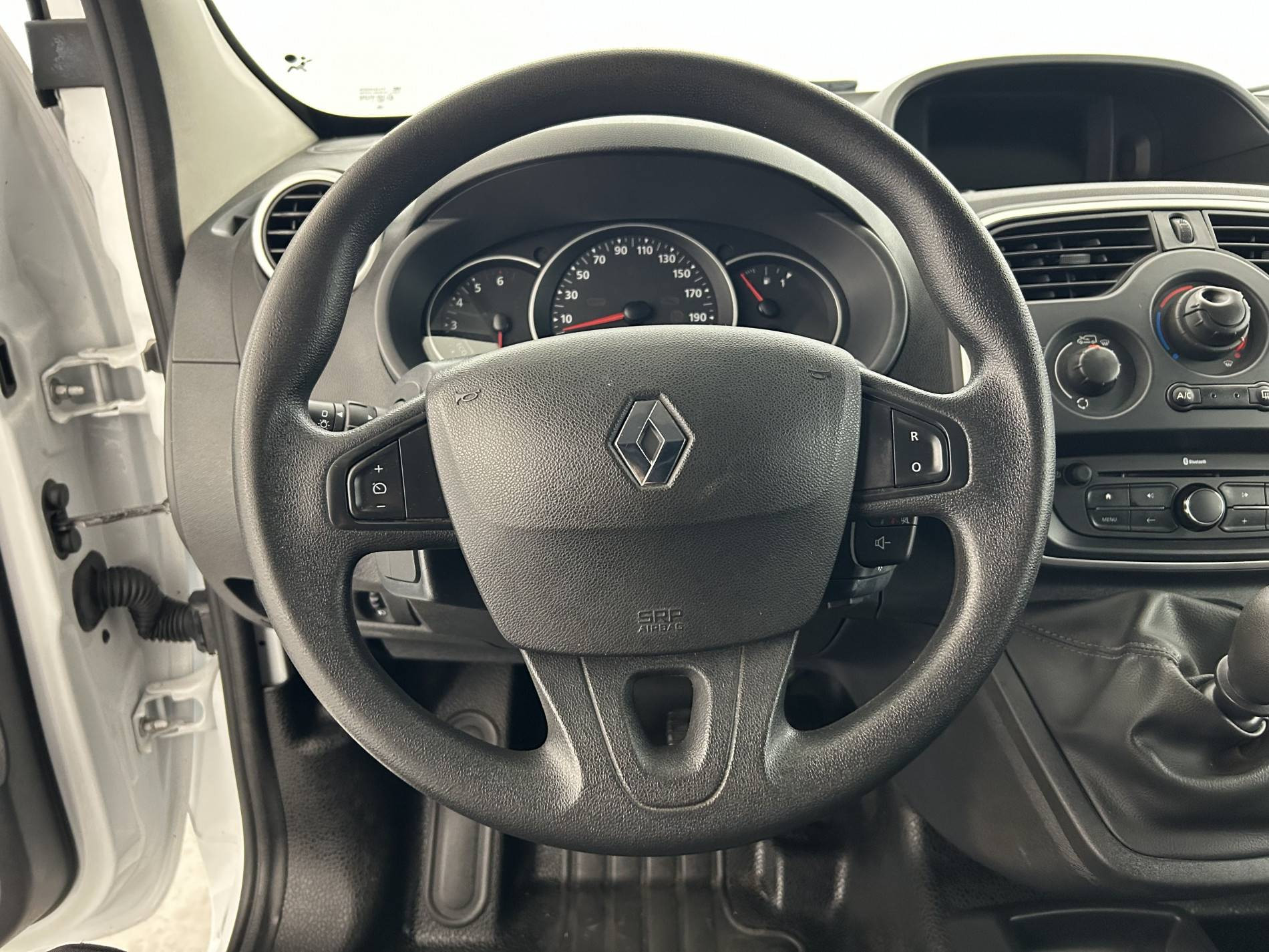 Vente en ligne Renault Kangoo Express  BLUE DCI 95 au prix de 12 990 €