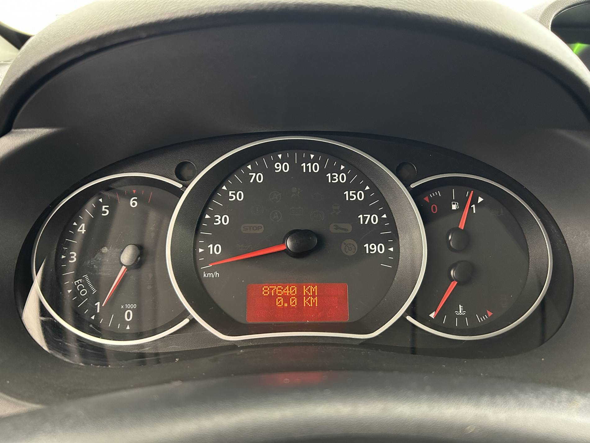 Vente en ligne Renault Kangoo Express  BLUE DCI 95 au prix de 12 990 €