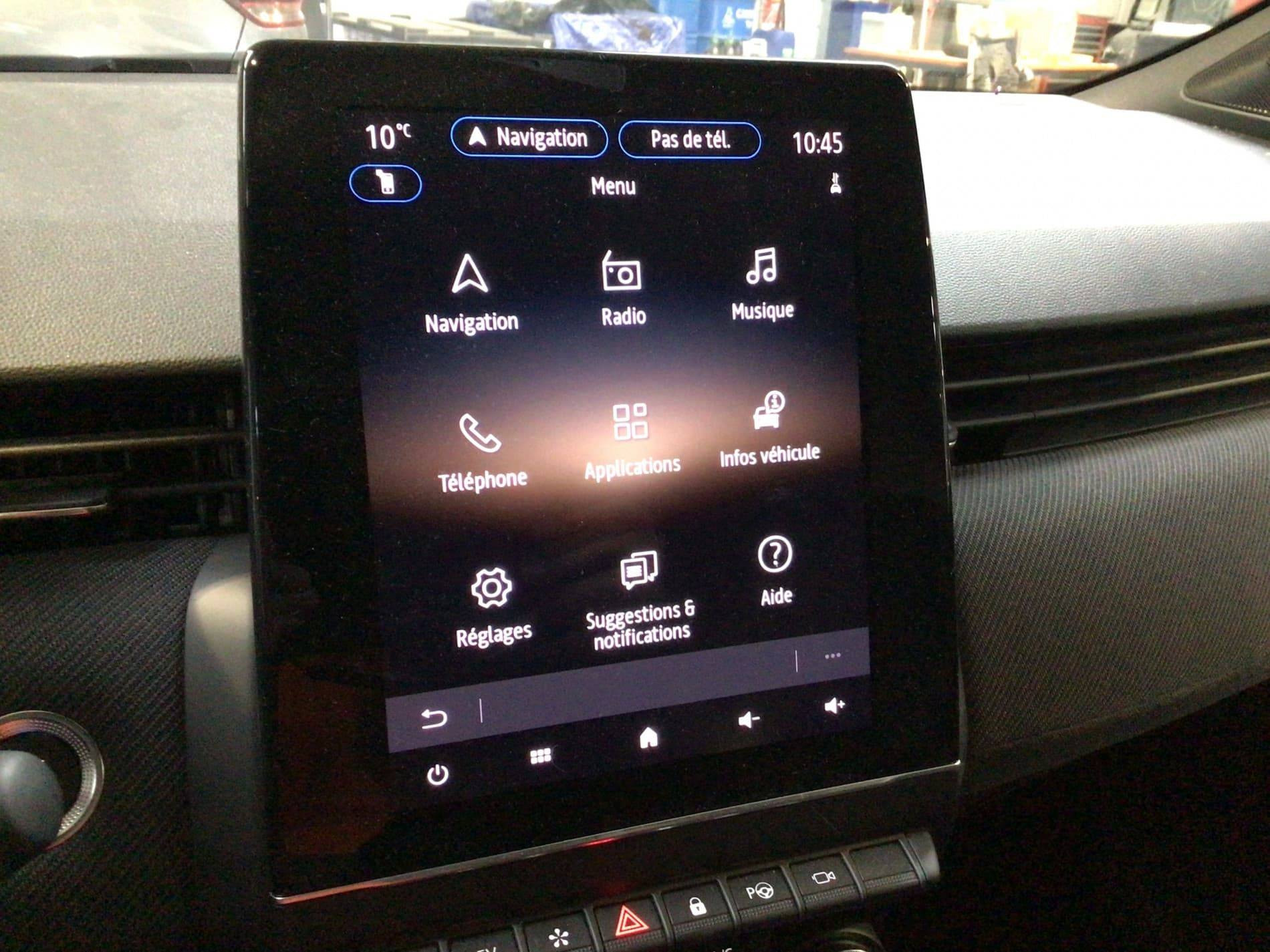 Vente en ligne Renault Clio 5 Clio E-Tech full hybrid 145 au prix de 23 990 €