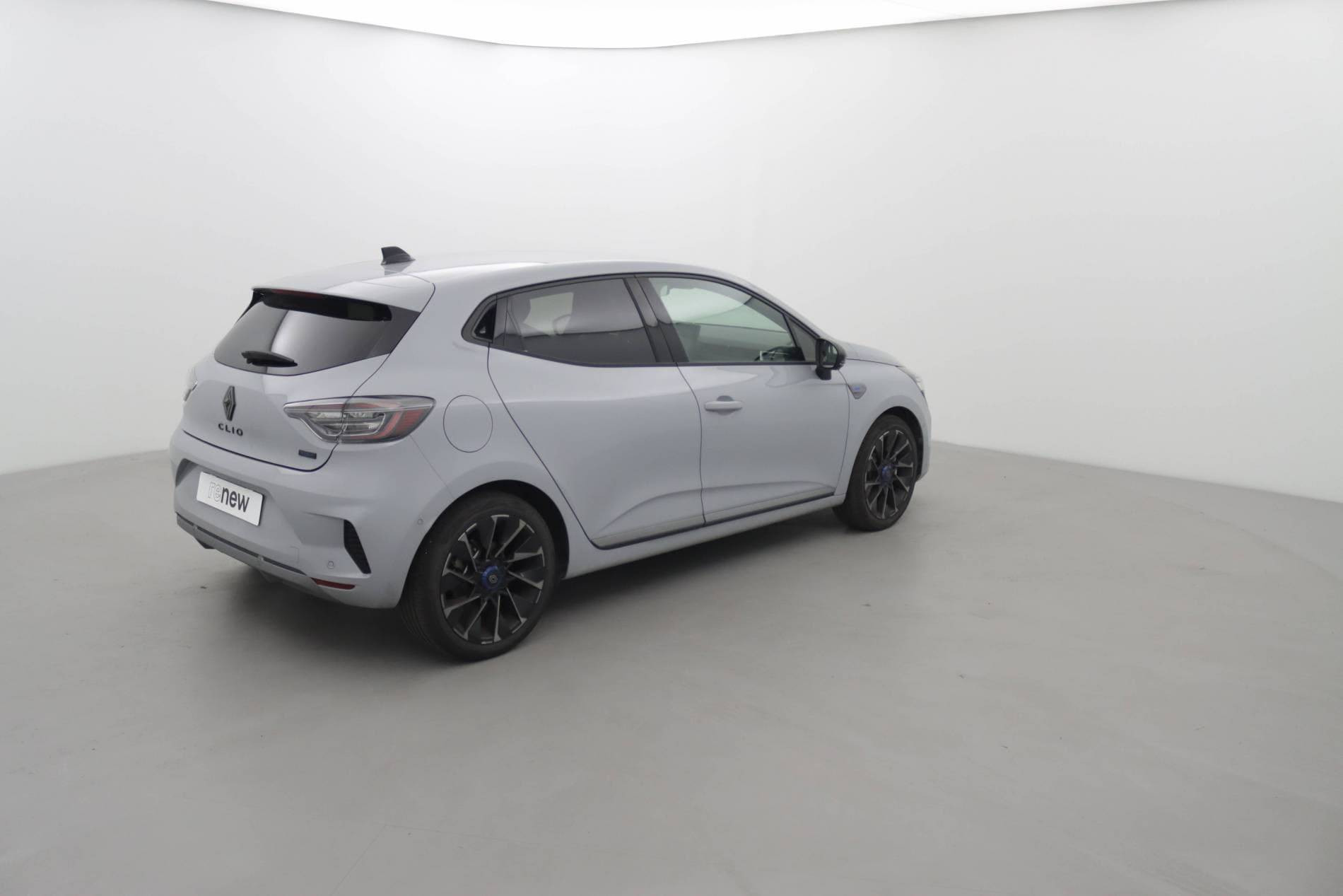 Vente en ligne Renault Clio 5 Clio E-Tech full hybrid 145 au prix de 23 990 €