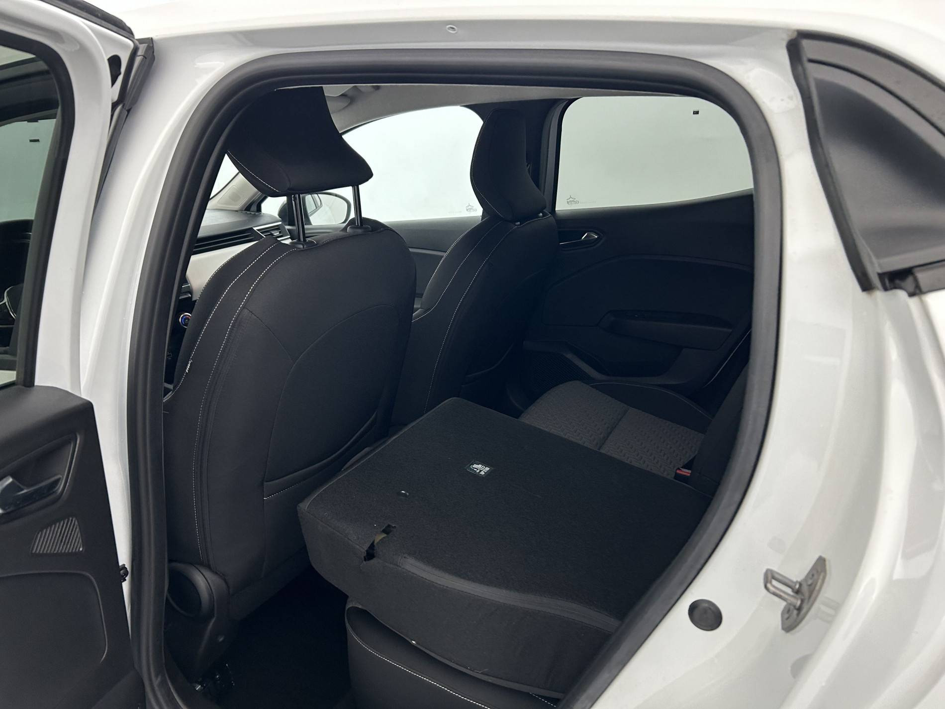 Vente en ligne Renault Clio 5 Clio TCe 90 au prix de 14 490 €