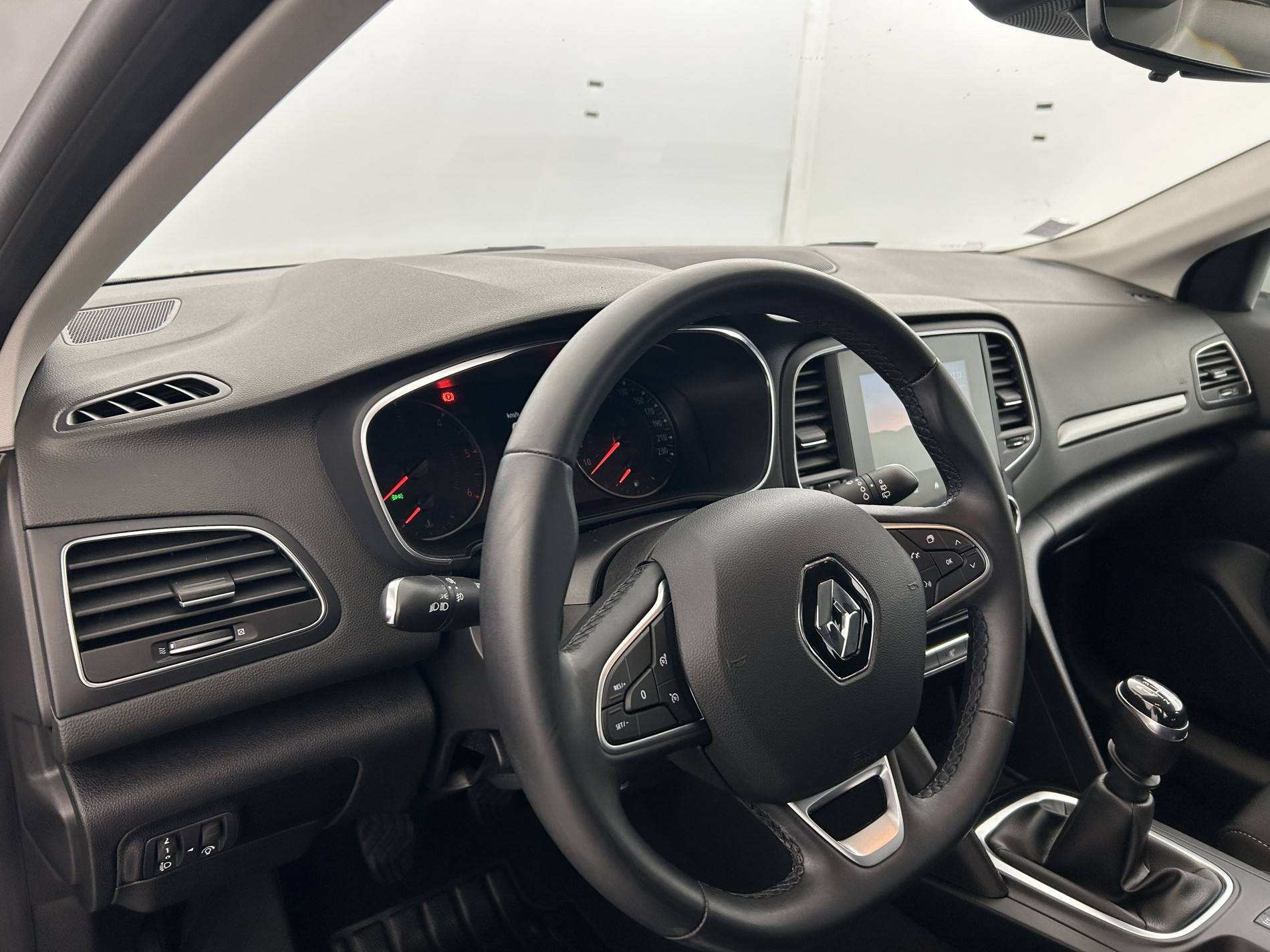 Vente en ligne Renault Megane 4 Mégane IV Berline Blue dCi 115 - 21N au prix de 16 990 €