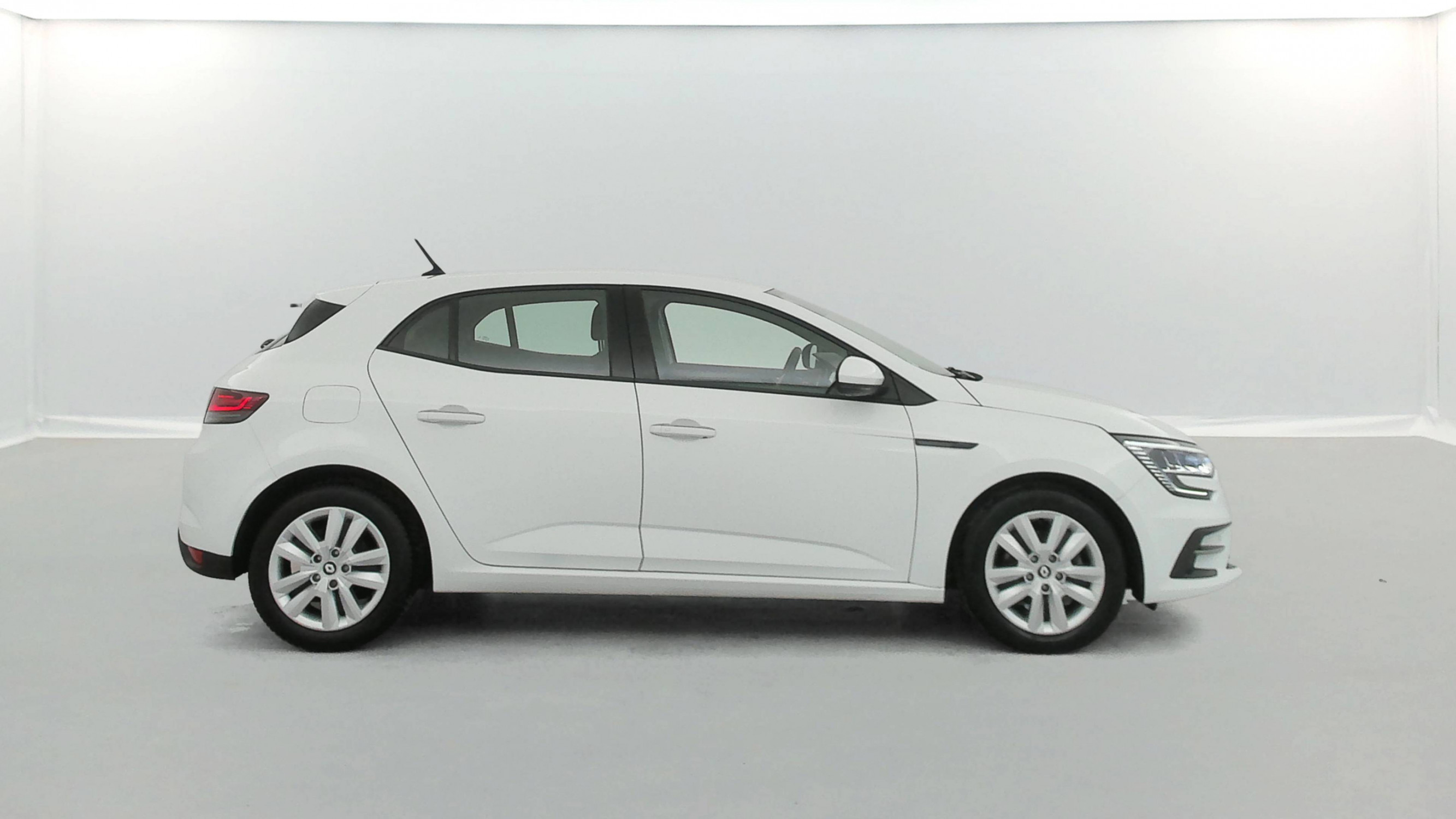 Vente en ligne Renault Megane 4 Mégane IV Berline Blue dCi 115 - 21N au prix de 16 990 €