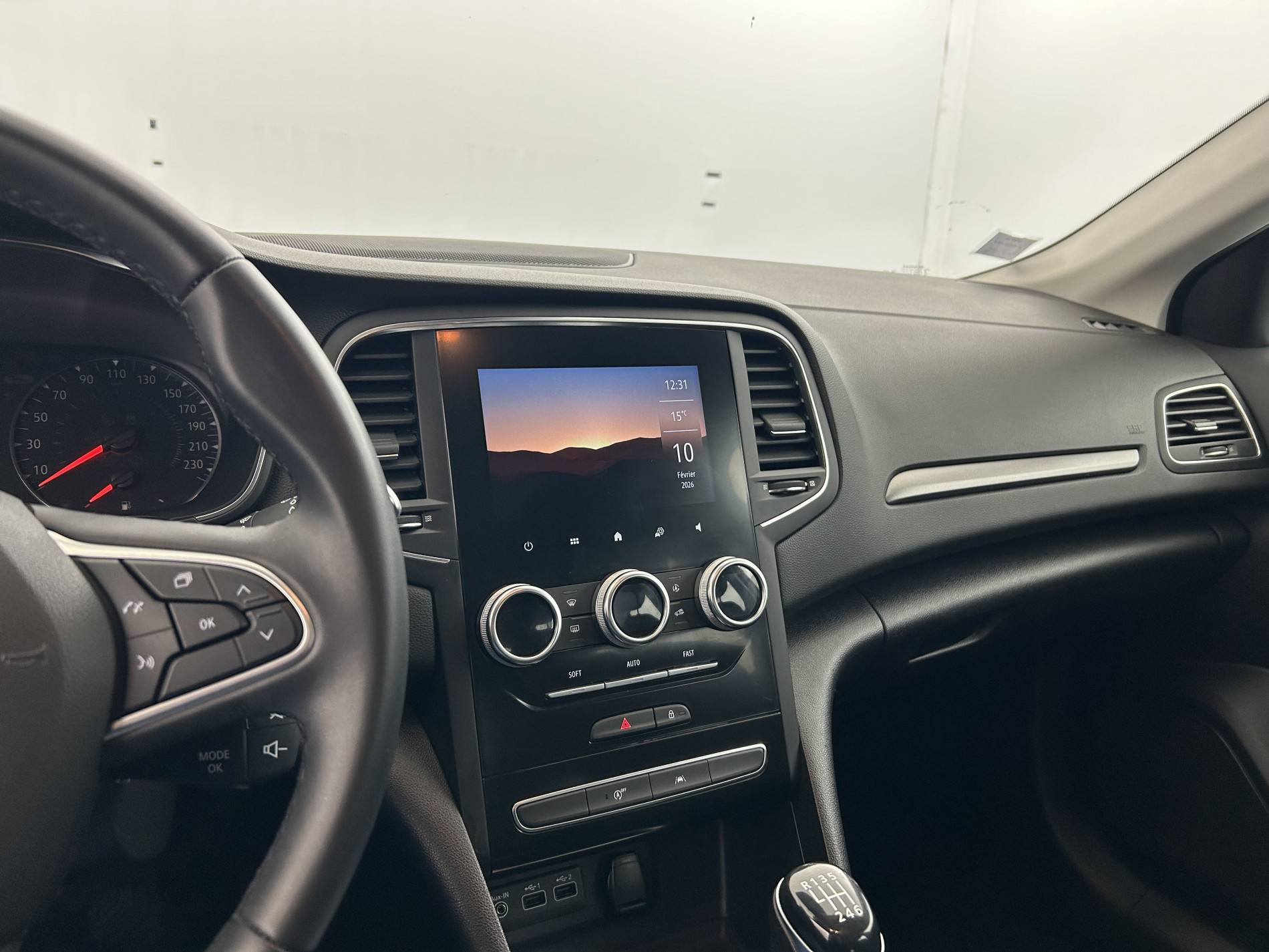 Vente en ligne Renault Megane 4 Mégane IV Berline Blue dCi 115 - 21N au prix de 16 990 €