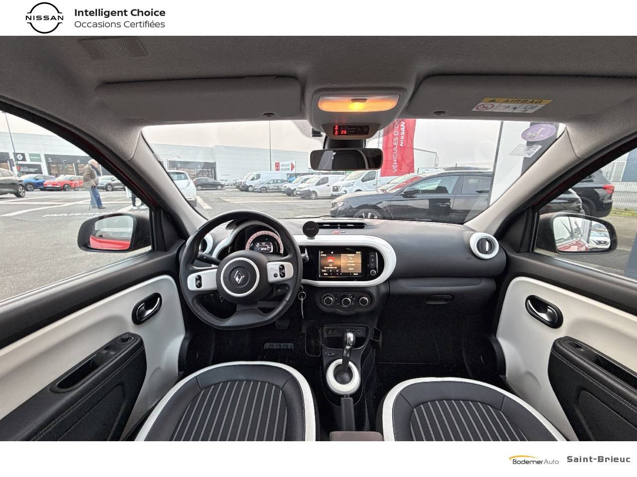 Vente en ligne Renault Twingo 3  TCe 95 EDC au prix de 13 490 €