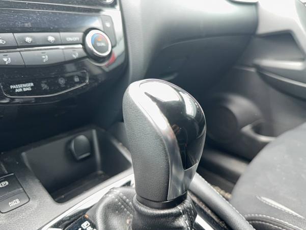 Vente en ligne Nissan Qashqai Qashqai 1.5 dCi 115 DCT au prix de 17 990 €