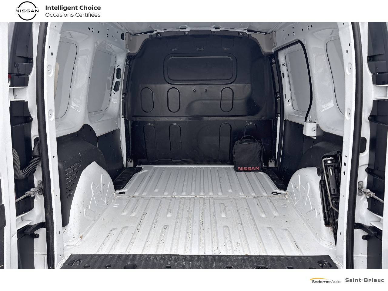 Vente en ligne Nissan NV250 L1 NV250 DCI 95 au prix de 13 990 €