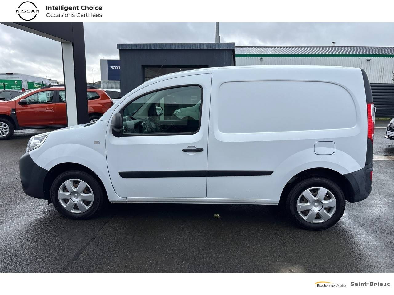Vente en ligne Nissan NV250 L1 NV250 DCI 95 au prix de 13 990 €