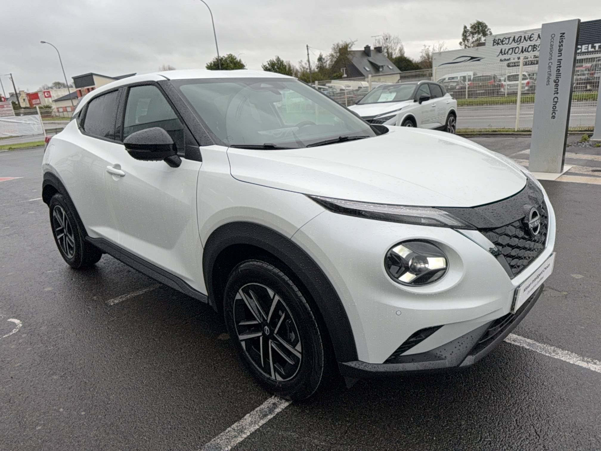 Vente en ligne Nissan Juke  HYBRID 143 au prix de 28 990 €