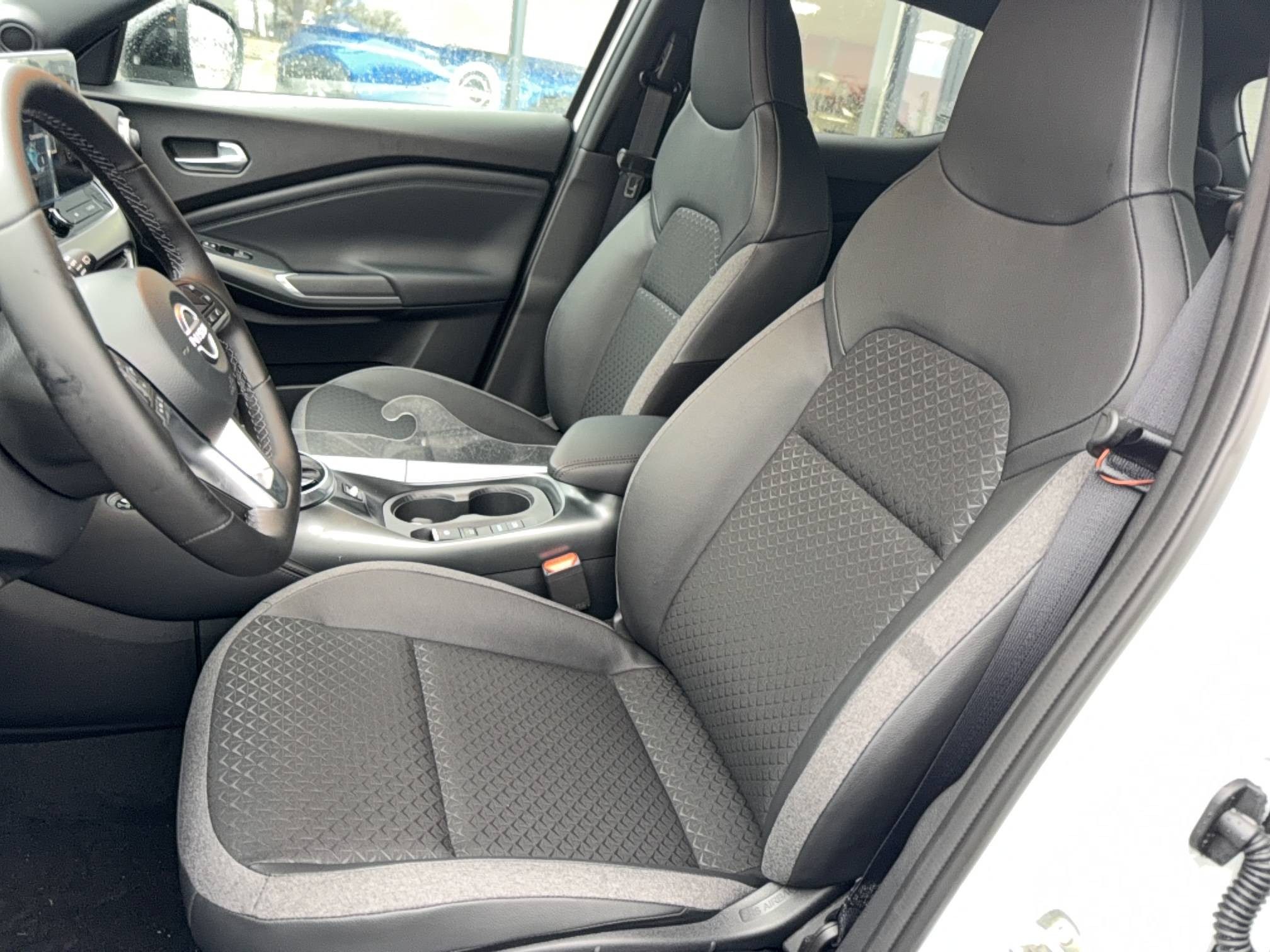 Vente en ligne Nissan Juke  HYBRID 143 au prix de 28 990 €