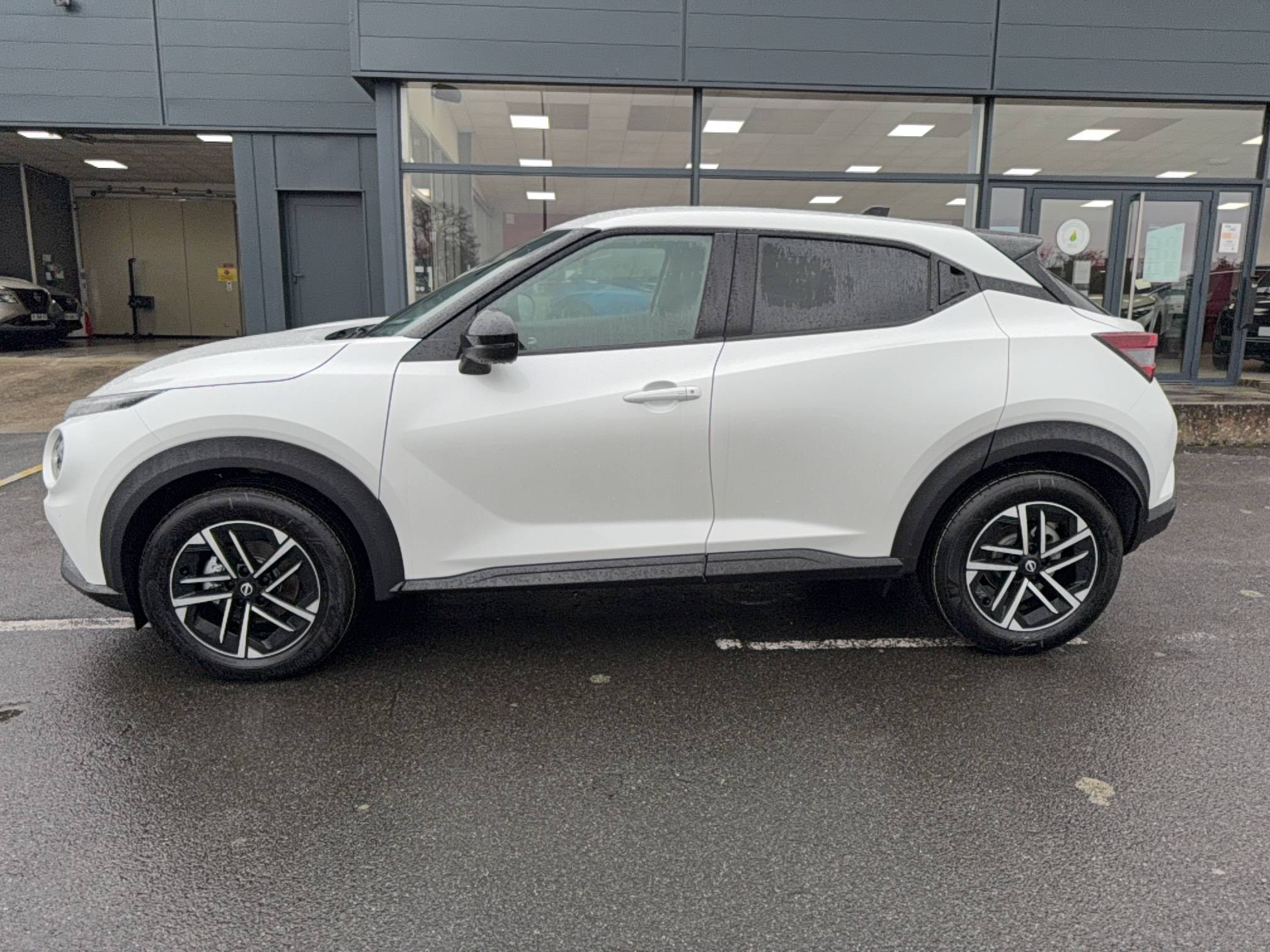 Vente en ligne Nissan Juke  HYBRID 143 au prix de 28 990 €