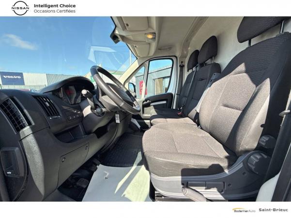 Vente en ligne Peugeot Boxer Fourgon BOXER TOLE 3.0 T L1H1 BLUEHDI 140 S&S BVM6 au prix de 22 990 €
