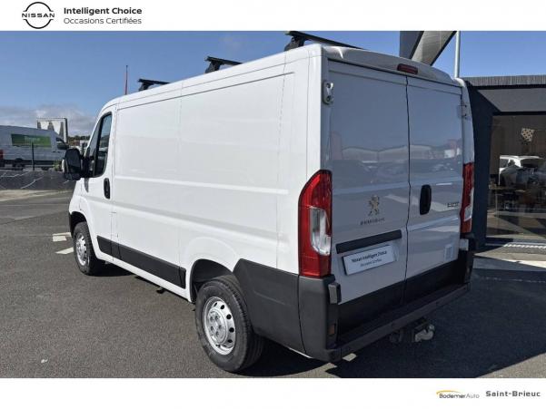 Vente en ligne Peugeot Boxer Fourgon BOXER TOLE 3.0 T L1H1 BLUEHDI 140 S&S BVM6 au prix de 22 990 €
