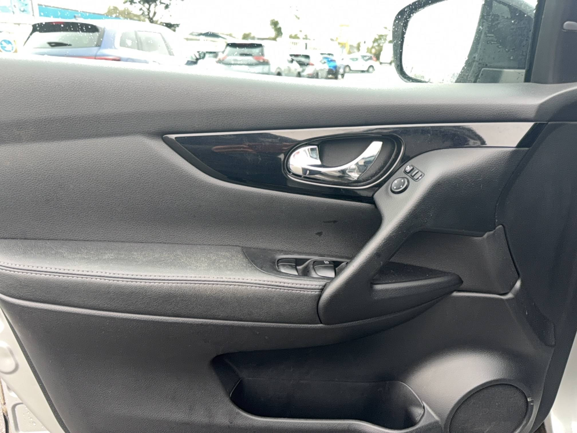 Vente en ligne Nissan Qashqai  1.6 dCi 130 au prix de 15 990 €