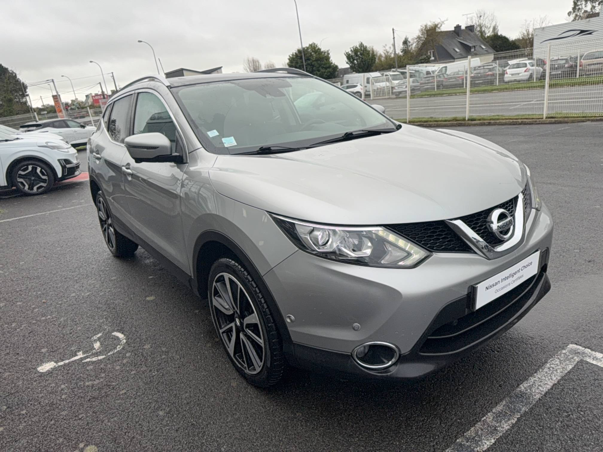 Vente en ligne Nissan Qashqai  1.6 dCi 130 au prix de 15 990 €