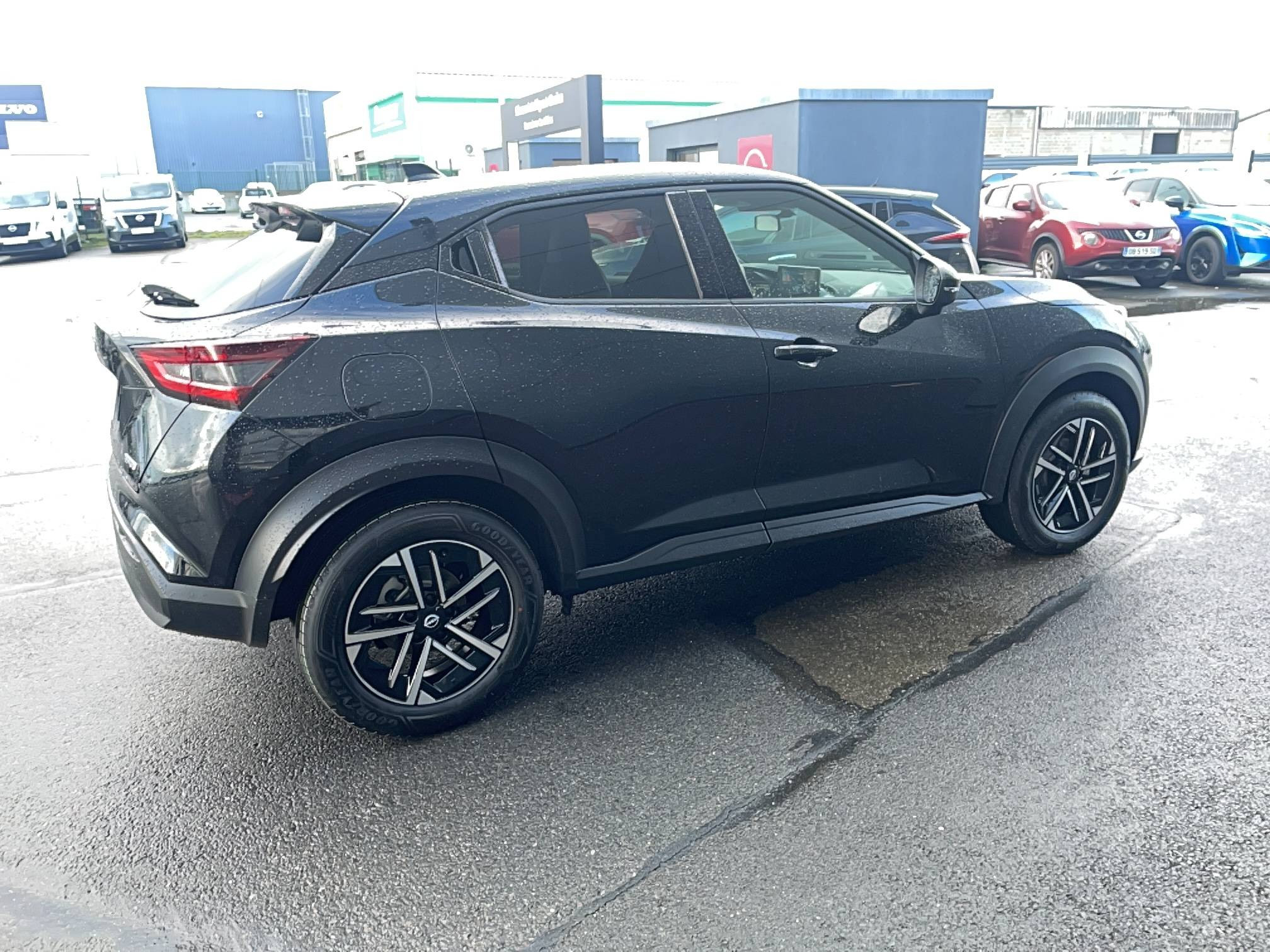 Vente en ligne Nissan Juke  HYBRID 143 au prix de 28 350 €