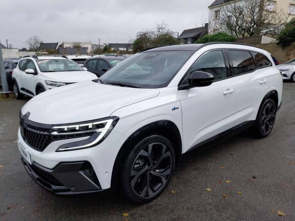 Vente en ligne Renault Nouveau Espace Espace E-Tech hybrid 200 au prix de 46 990 €