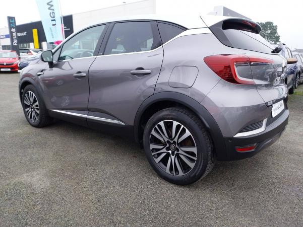 Vente en ligne Renault Captur  E-Tech Plug-in 160 au prix de 21 670 €