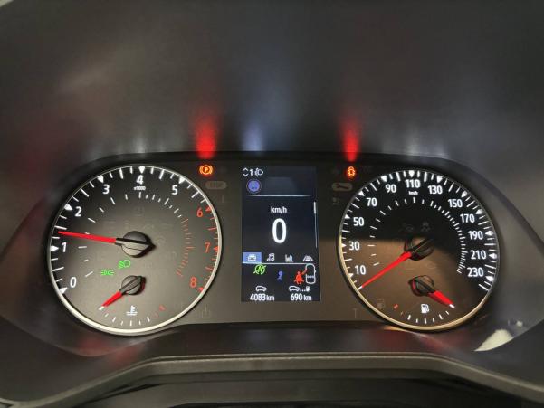 Vente en ligne Renault Clio 5 Clio TCe 90 au prix de 16 270 €