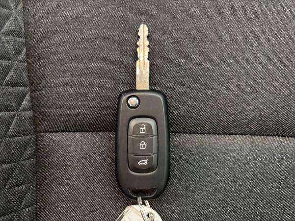 Vente en ligne Renault Clio 5 Clio TCe 90 au prix de 15 470 €