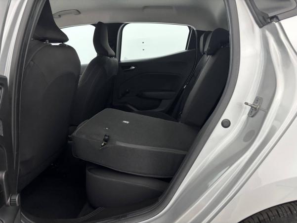 Vente en ligne Renault Clio 5 Clio TCe 90 au prix de 15 670 €