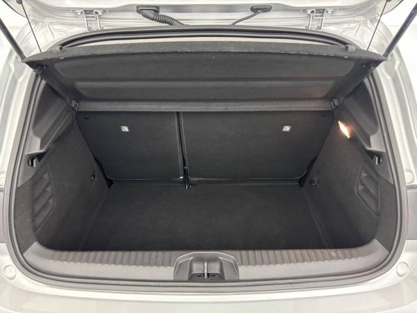 Vente en ligne Renault Clio 5 Clio TCe 90 au prix de 15 670 €